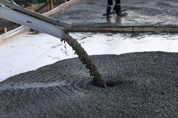 Best Concrete Pool Decks in East Peoria, IL